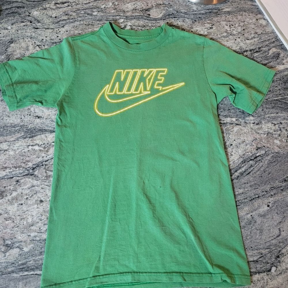 VTG Nike distressed T SHIRT medium
